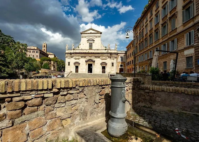 Apartment Colosseo-fori Imperiali Storico *